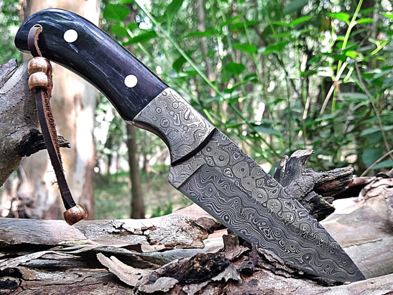 Handmade Forged Damascus Steel Knife with Buffalo Horn Handle - Image 4