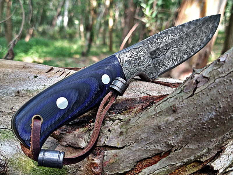 Handmade Damascus Steel Knife with Blue Bone Handle - Image 3