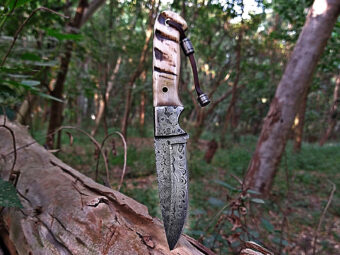Unique Handmade Damascus Steel Fixed Blade Knife | Leather Sheath | Premium Wood - Image 4