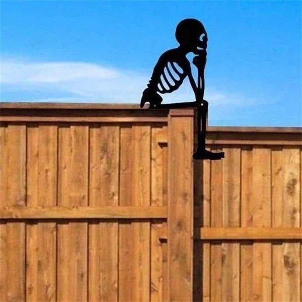 Vintage Iron Skull Decor – Gothic Halloween Garden & Fence Decoration - Image 2